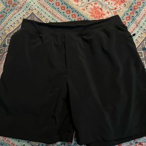 Fabletics The Franchise Short Size Large Black